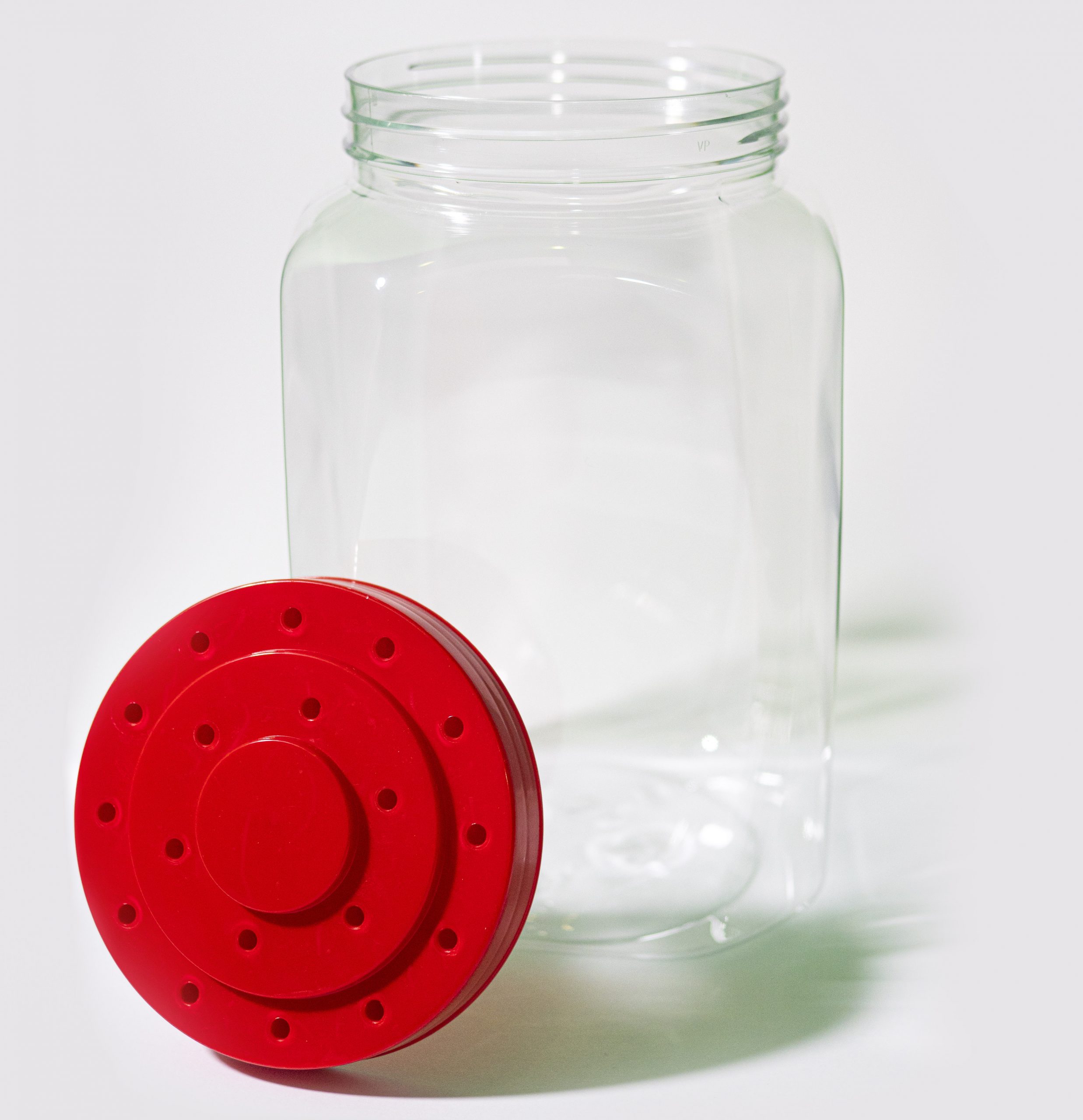 <strong style="font-size:15px;color: white;">BOITES EN PET DE DIFFÉRENTES FORMES</strong>